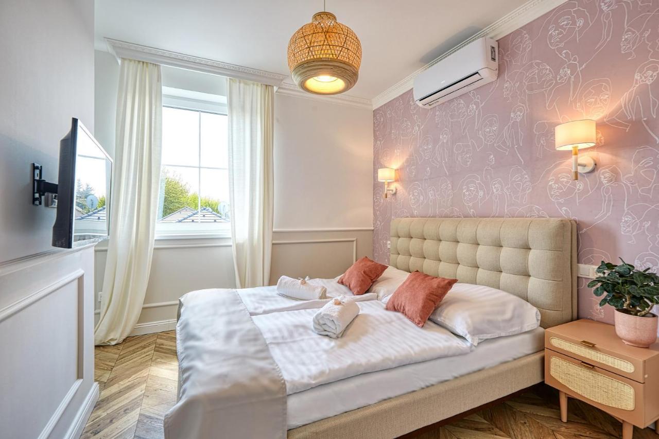 The Doors Luxury Apartment Mosonmagyarovar Luaran gambar