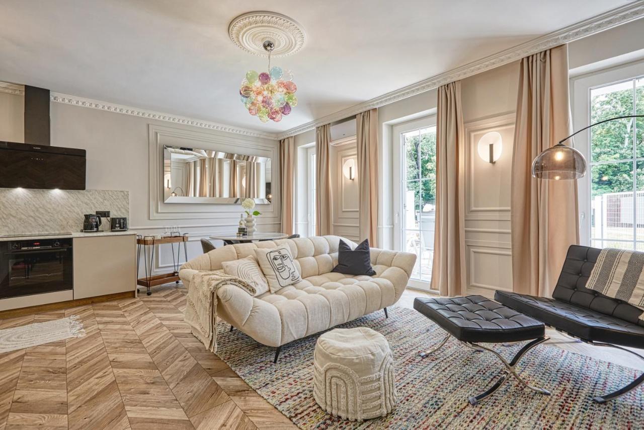 The Doors Luxury Apartment Mosonmagyarovar Luaran gambar