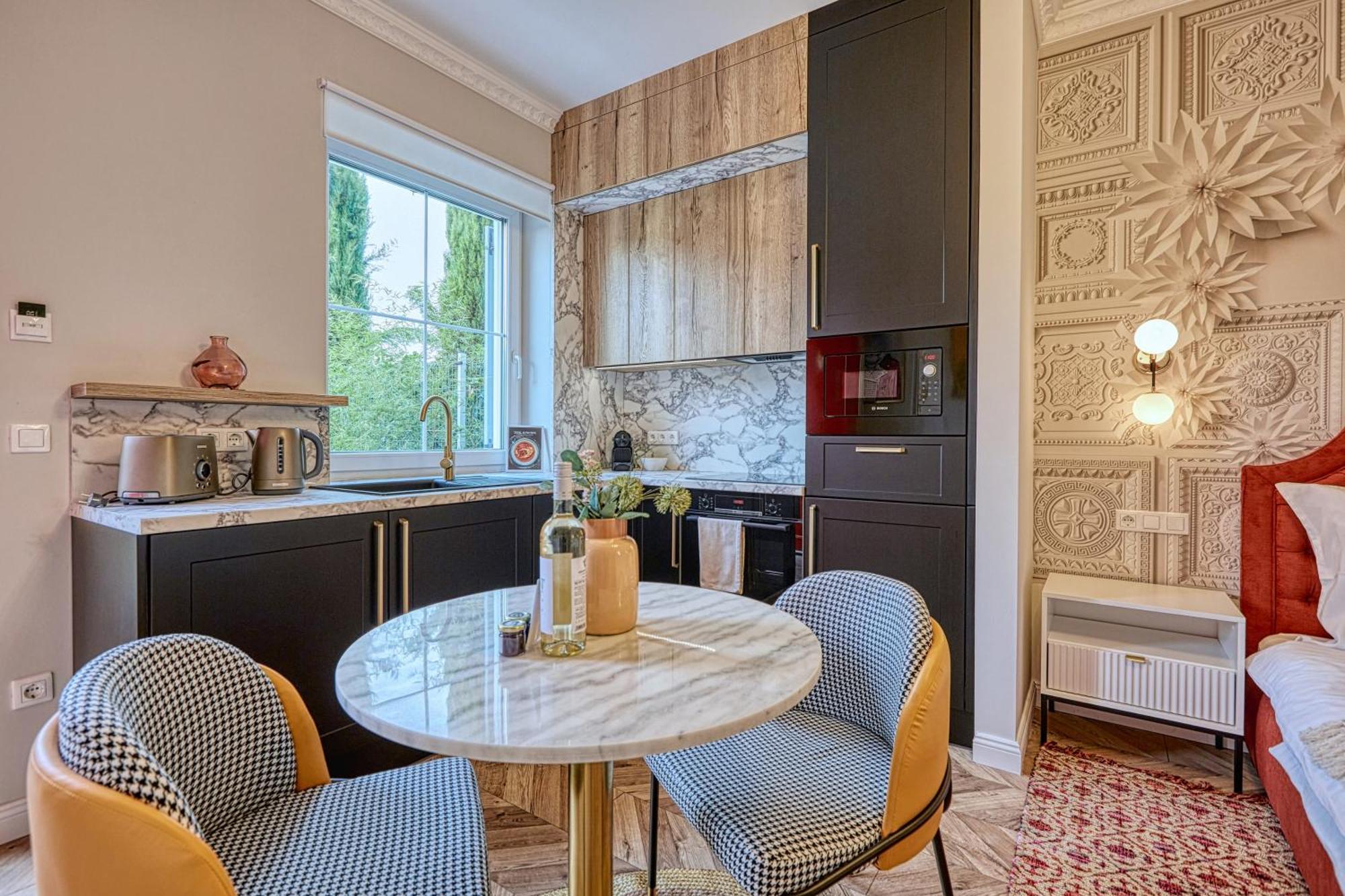 The Doors Luxury Apartment Mosonmagyarovar Luaran gambar